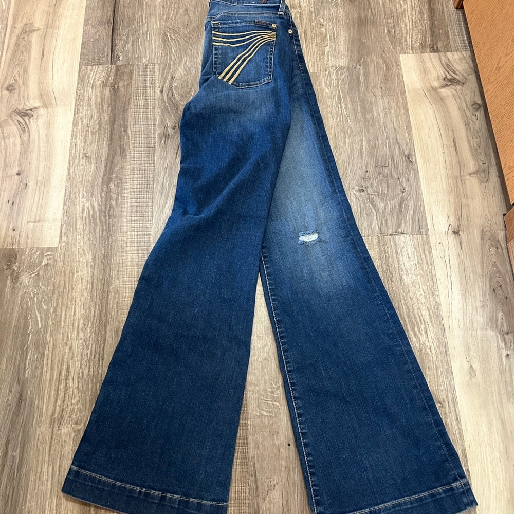 7 For All Mankind Dojo. Size 28. Excellent condition